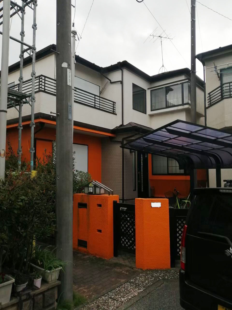 川口市外壁施工前の写真。写真の中央に差し替えてくださいBEFOEREの文字