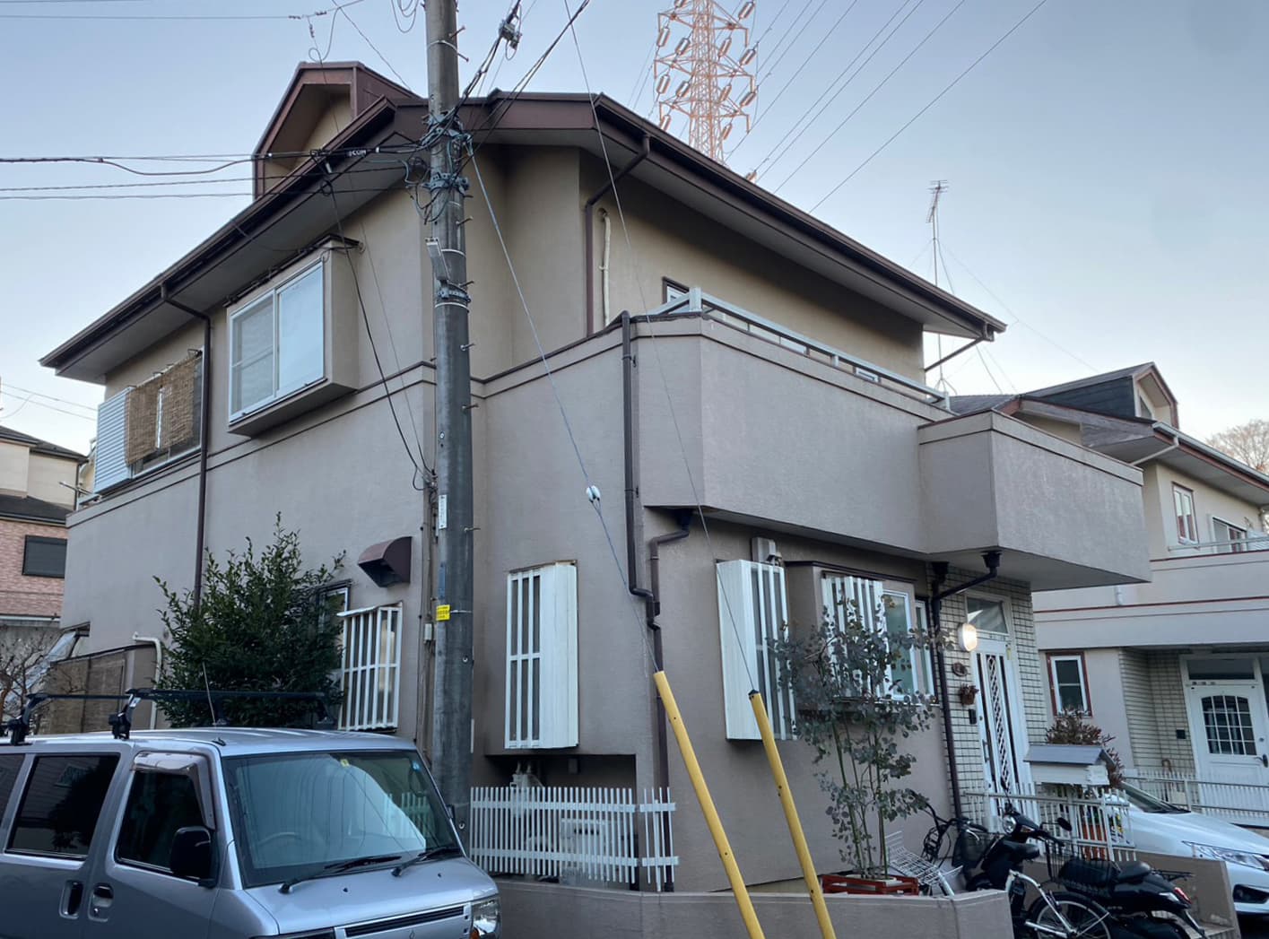 塗装前の外壁の柏市篠籠田にある2階建て戸建て住宅