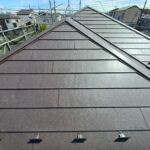 春日部市緑町にて屋根上葺き工事をさせていただきました アイジー工業 スーパーガルテクト Sシェイドブラウン