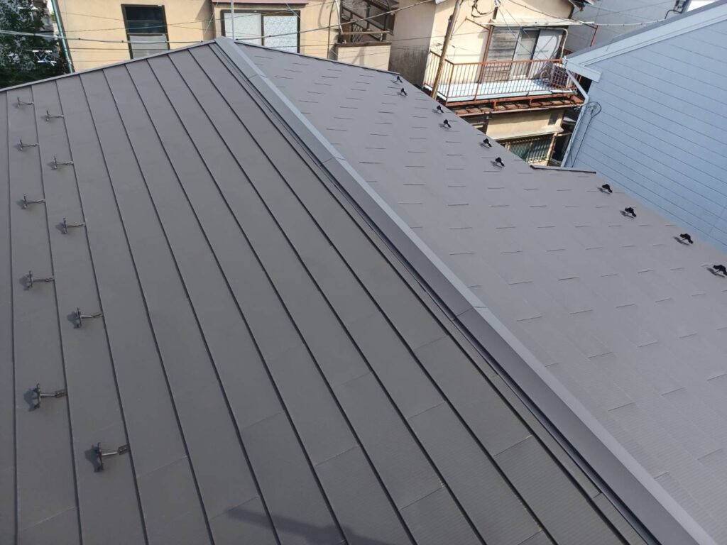 春日部市緑町にて屋根葺き替え工事をさせていただきました アイジー工業 スーパーガルテクト