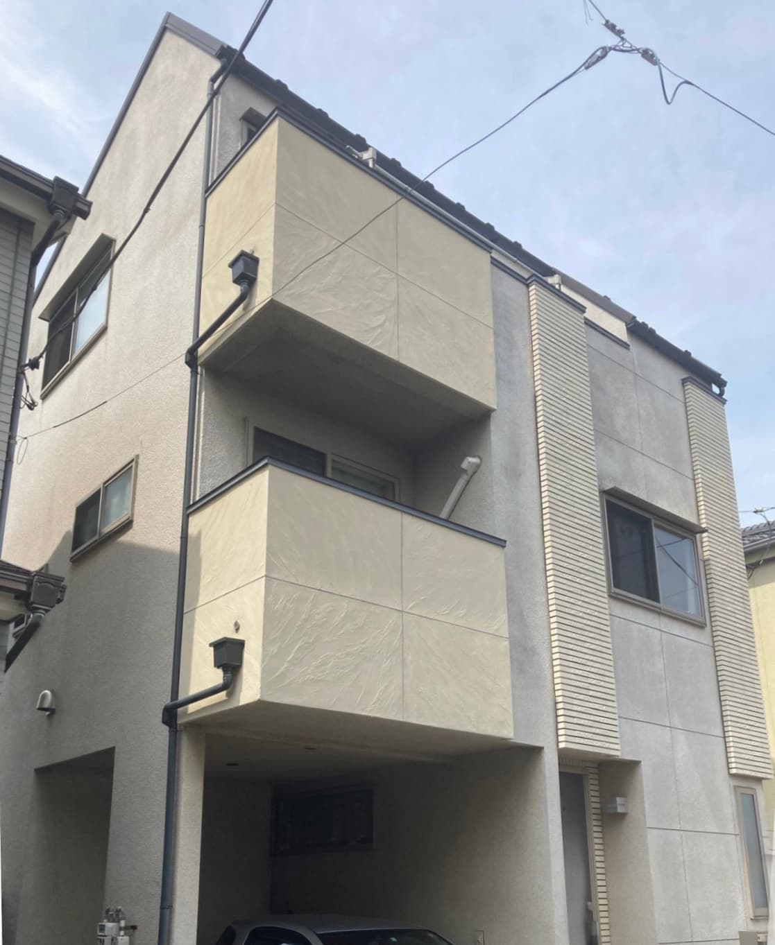 川口市芝にて 外壁塗装工事をさせていただきました
日本ペイント ファインパーフェクトトップ メイン ND-152/ベランダ ND-342