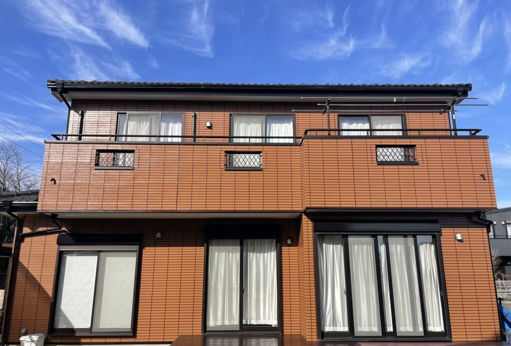 春日部市南中曽根にて外壁塗装工事をさせていただきました 岩建ホームテックオリジナル プロガードTP