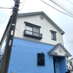 草加市八幡町にて外壁塗装工事をさせていただきました 日本ペイント　ファインパーフェクトトップ　ND-105／75-70L