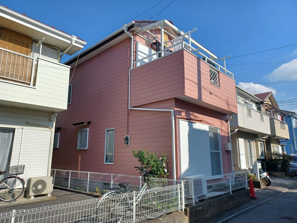 春日部市増富にて外壁塗装工事をさせていただきました ファインパーフェクトトップ 07-60H