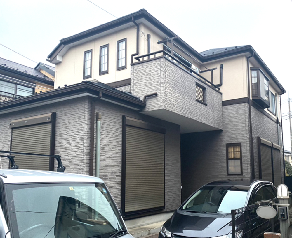 柏市西町の汚れたサイディング外壁の住宅