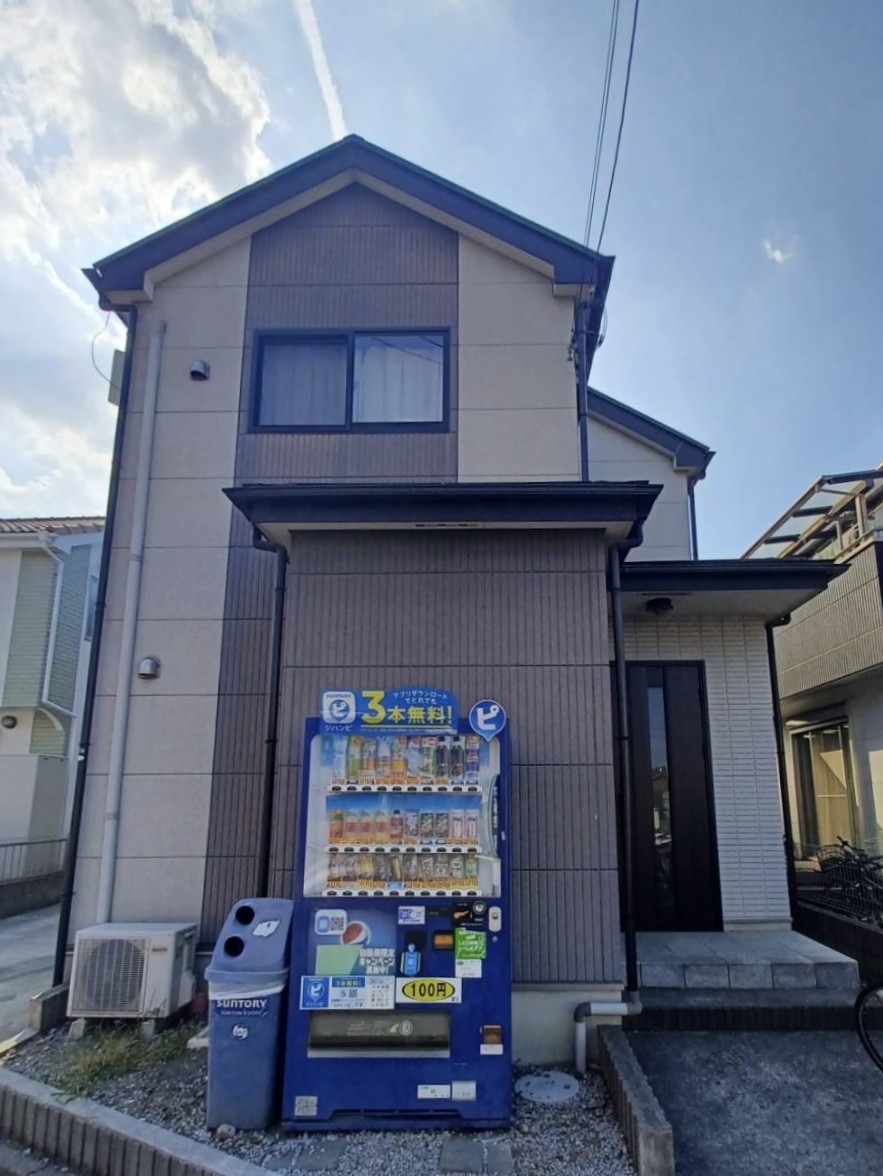 八潮市の外壁塗装工事施工前の様子