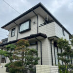 柏市新富町の外壁塗装工事後の美しい仕上がりを示しています