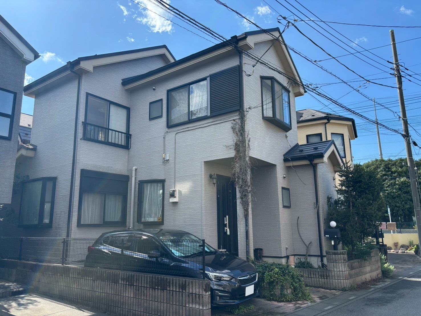 外壁塗装工事前の写真 ベージュの外壁