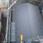 屋根上葺き工事の施工後の写真