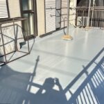 さいたま市緑区東浦和にてベランダ防水トップコート工事をさせていただきました