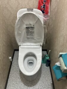 越谷市恩間トイレ交換工事施工後