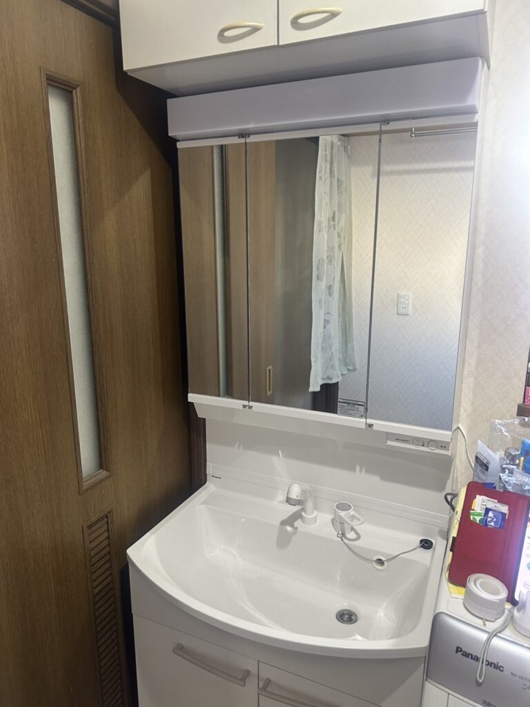 越谷市神明町洗面台交換工事施工後