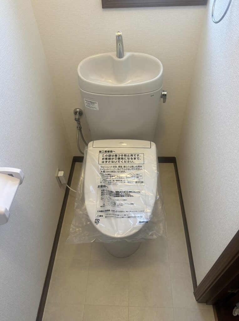 越谷市蒲生トイレ交換工事施工後