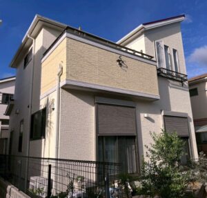 流山市野々下、施工後の外壁がきれいに仕上がっている