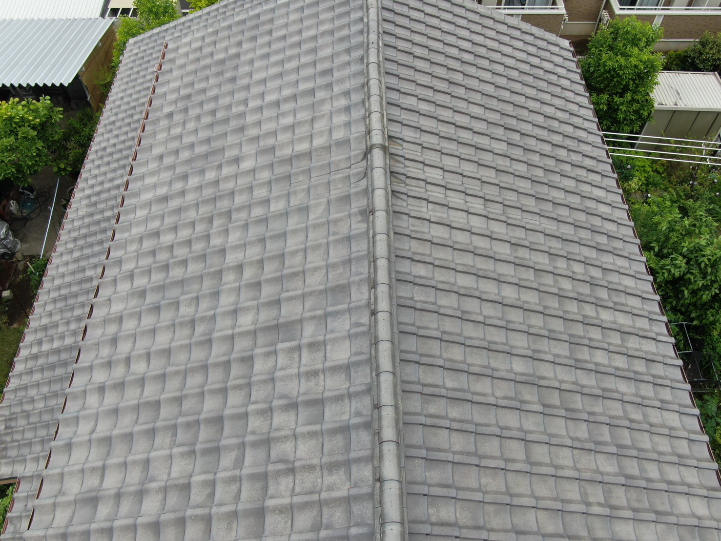 屋根葺き替え工事施工前の写真